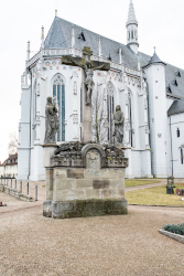 Ritterkapelle Haßfurt mit Kreuzigungsgruppe nach der Renovierung 2010
