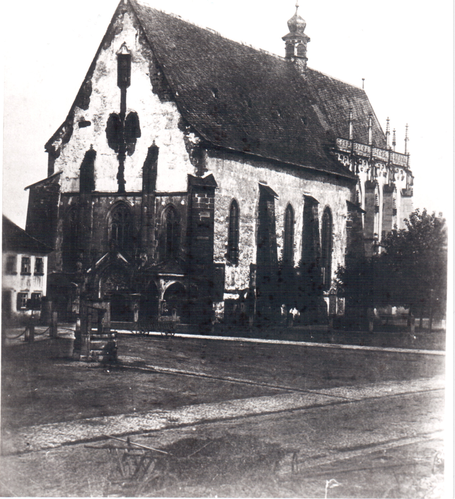 Historische Fotografie der Ritterkapelle von 1870